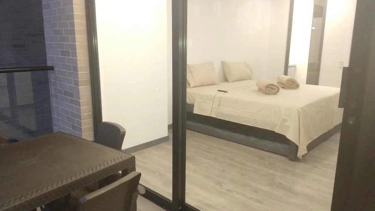 Comfortables Suites En El Poblado Balsos Medellin
