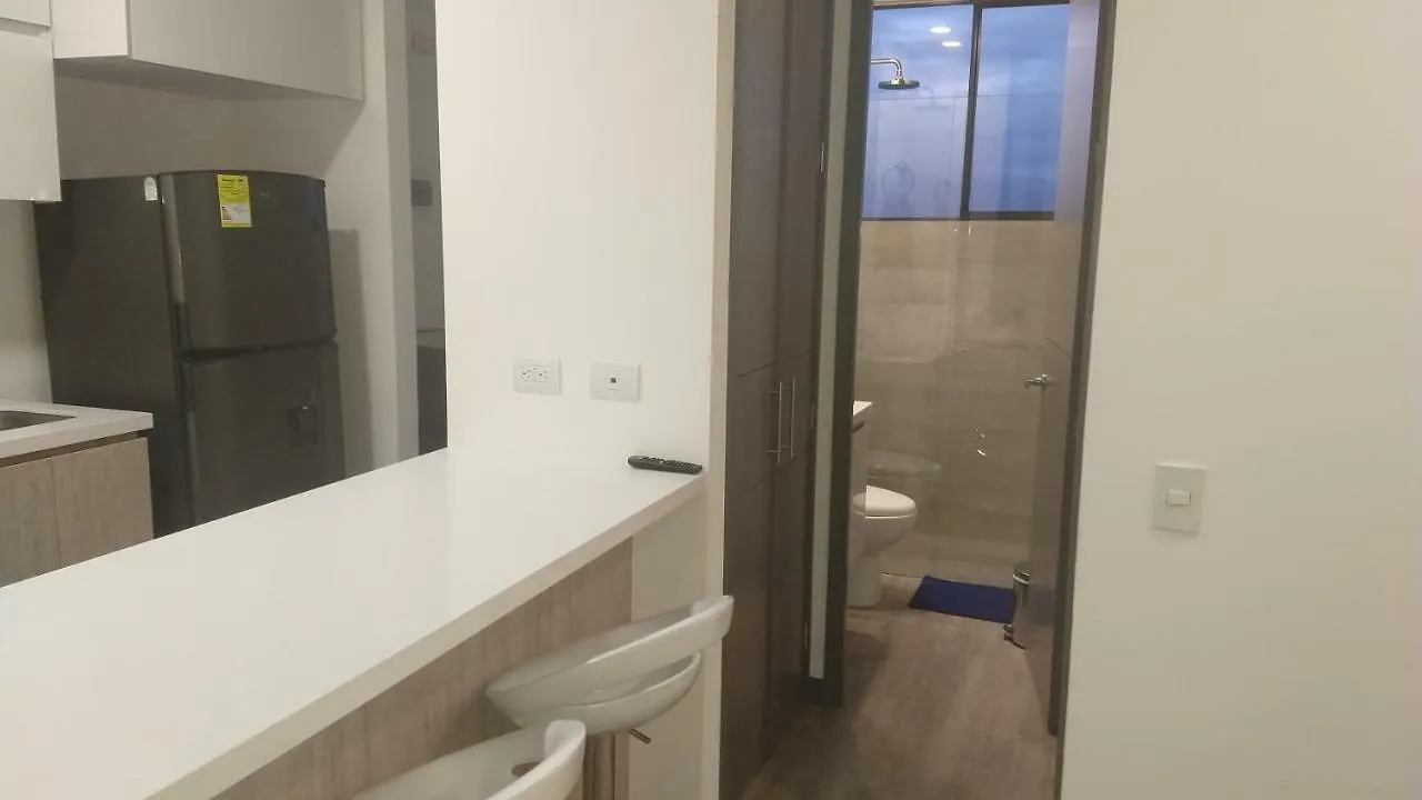 Comfortables Suites En El Poblado Balsos Medellin