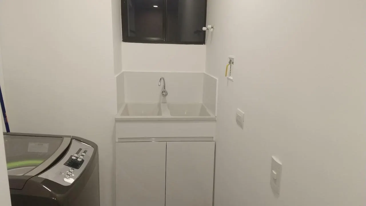 Comfortables Suites En El Poblado Balsos Medellin