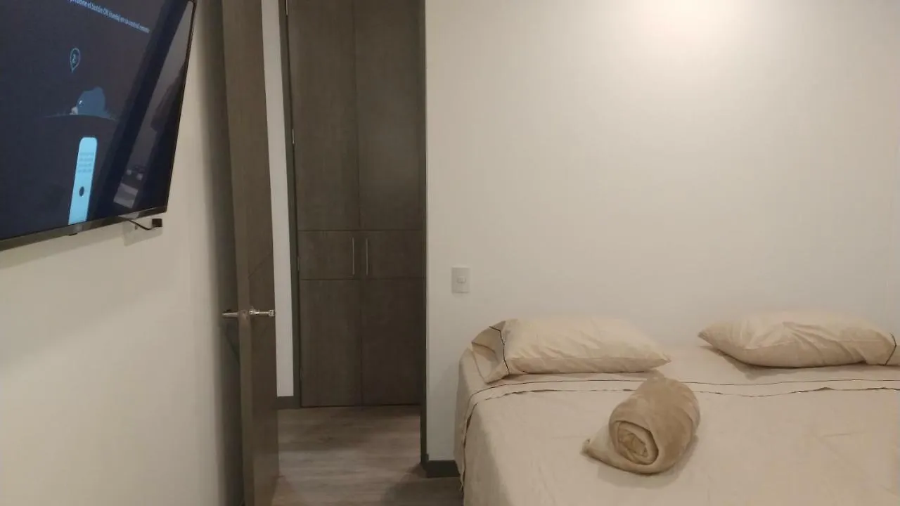 Comfortables Suites En El Poblado Balsos Medellin
