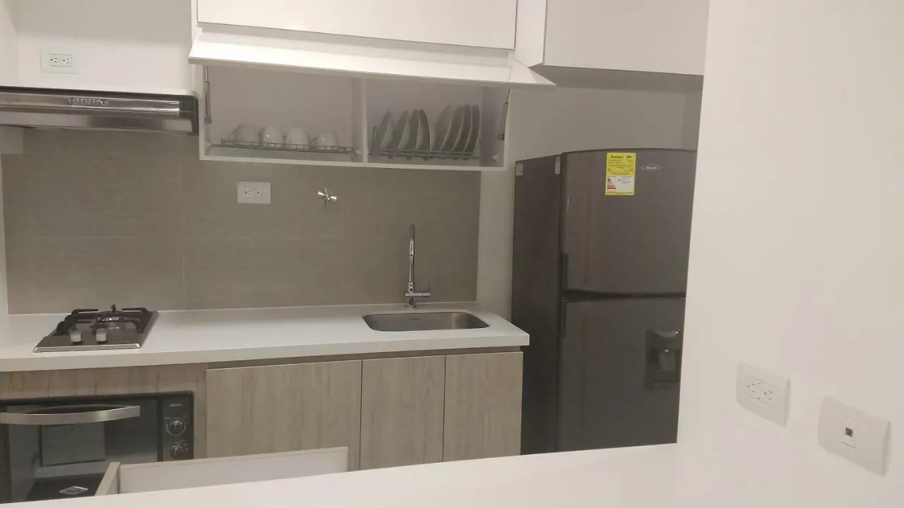 Comfortables Suites En El Poblado Balsos Medellin Apartment
