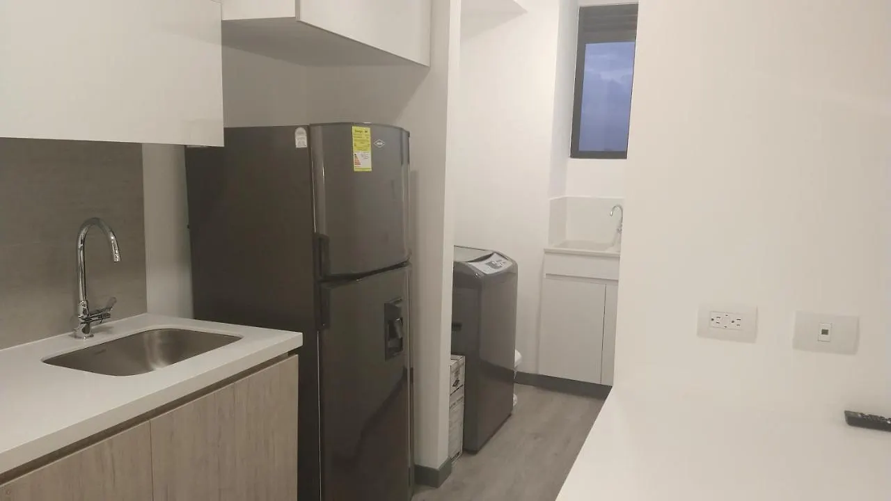 Comfortables Suites En El Poblado Balsos Medellin Colombia
